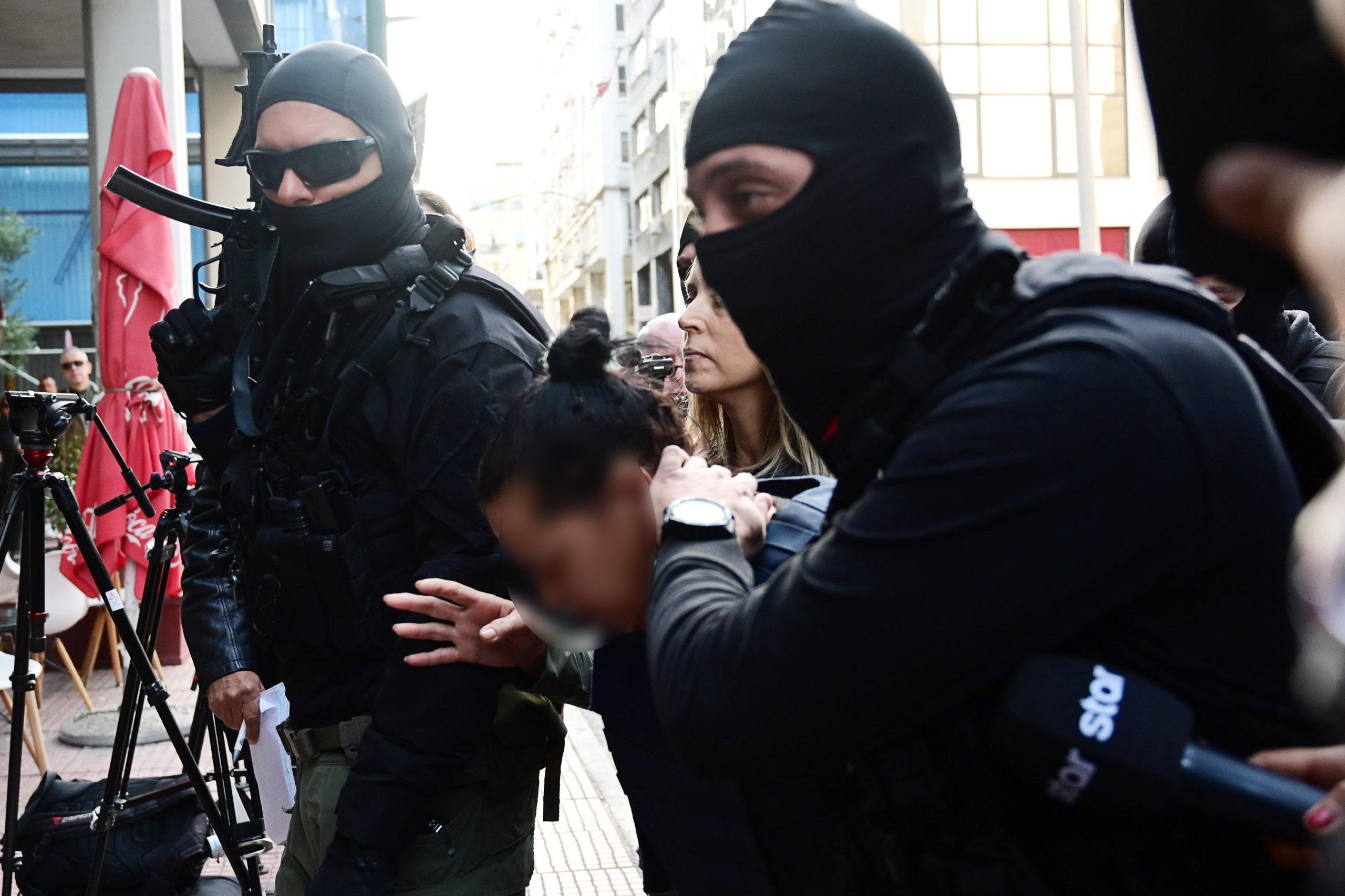 Σαλαμίνα: Προθεσμία για την Παρασκευή έλαβε η 46χρονη που δολοφόνησε την πεθερά της