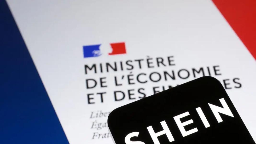 Συνεχίζεται η κόντρα Γαλλίας – Shein: Το «πάγωμα» της λειτουργίας του e-shop θέλει η κυβέρνηση