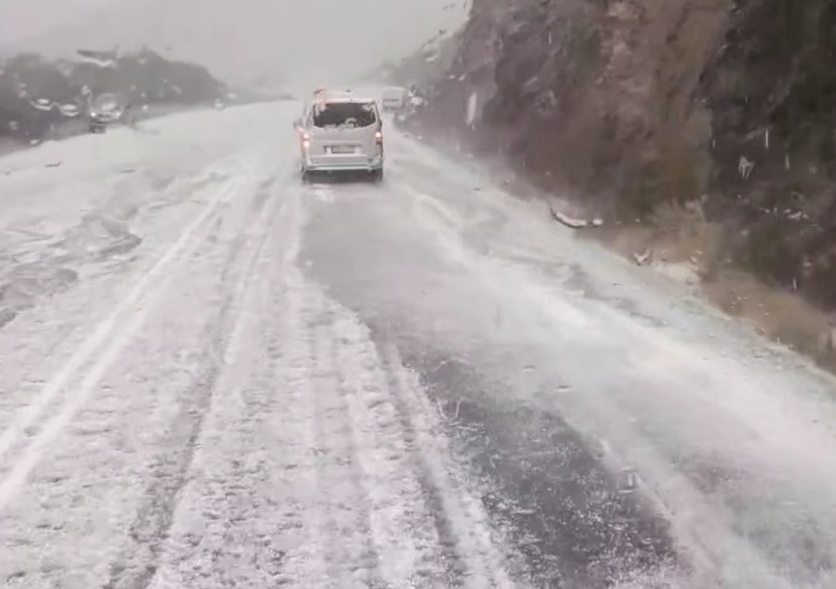 Κακοκαιρία στην Κρήτη: Βροχή, χαλάζι και προβλήματα – Δείτε φωτογραφίες