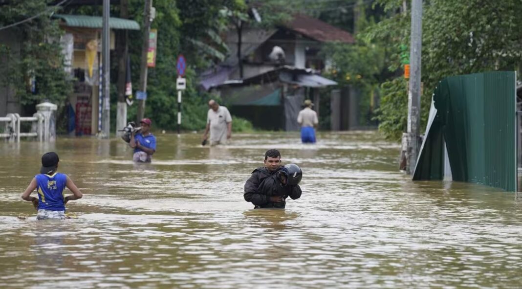 Πλημμύρες στην Ασία: Τουλάχιστον 183 νεκροί σε Ινδονησία, Σρι Λάνκα και Ταϊλάνδη