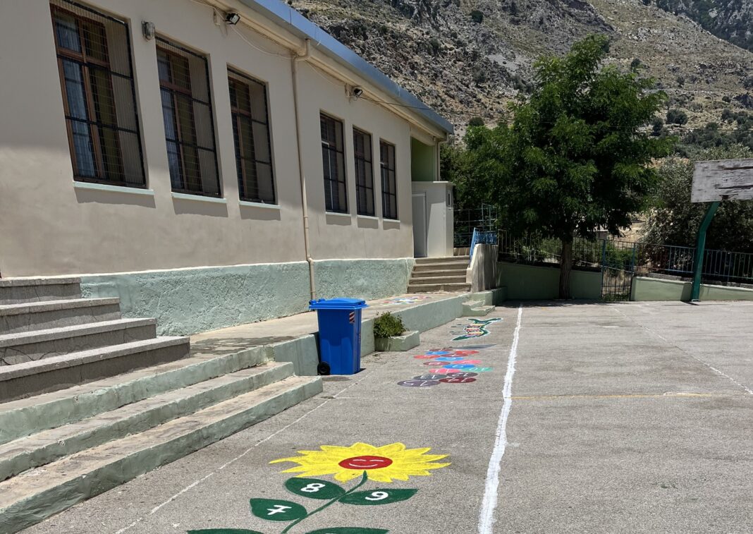 Στα Βορίζια σήμερα κλιμάκιο εκπαιδευτικών, ψυχολόγων και κοινωνικών λειτουργών – πότε ανοίγουν τα σχολεία