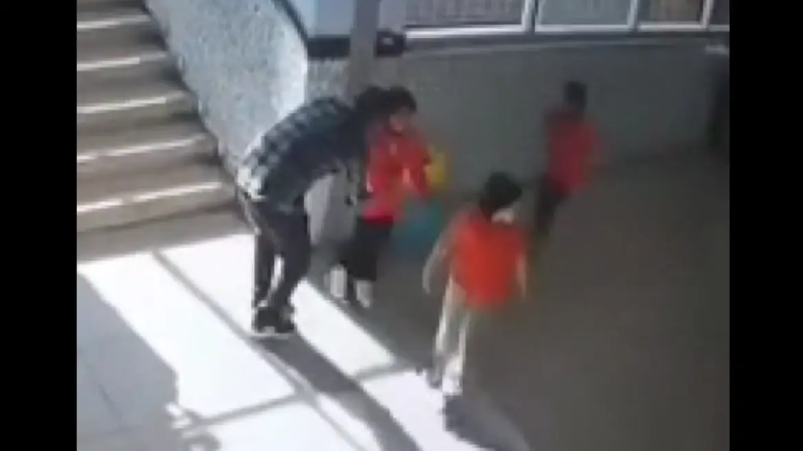 Σωτήρας για μαθητή που πνιγόταν στην Τουρκία ο υποδιευθυντής του σχολείου του (βίντεο)