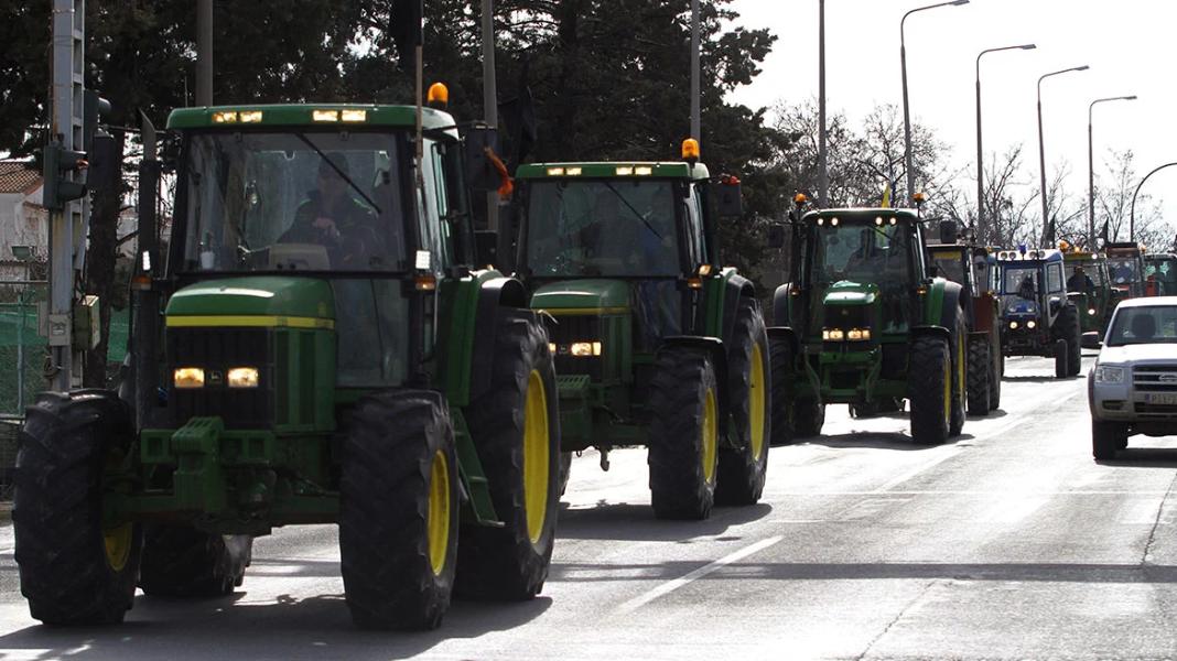 Στην Αθήνα αγρότες και κτηνοτρόφοι από την Κρήτη – Σήμερα το μεγάλο συλλαλητήριο