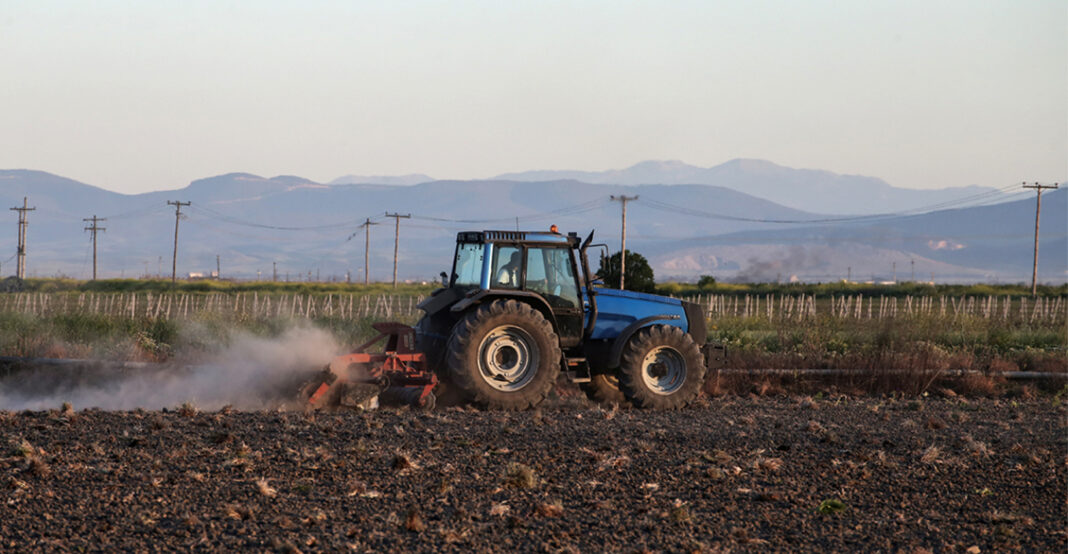 Αυξάνονται κατά 50% τα όρια επιστροφής του ΕΦΚ του αγροτικού πετρελαίου