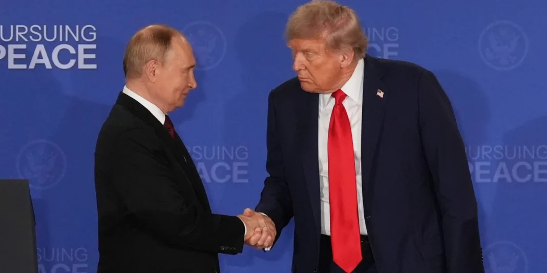 Telegraph: Ο Τραμπ είναι έτοιμος να αναγνωρίσει ουκρανικά εδάφη ως ρωσικά