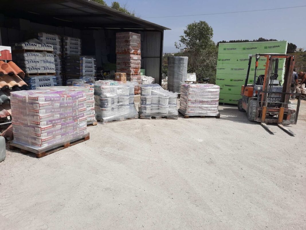 Ηράκλειο: Τον “τσάκωσαν” τη στιγμή που έκλεβε οικοδομικά υλικά από επιχείρηση