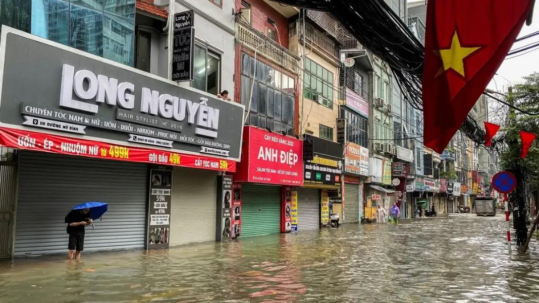 Φιλιππίνες: Πάνω από 150.000 άνθρωποι απομακρύνθηκαν από τις παράκτιες επαρχίες λόγω του τυφώνα
