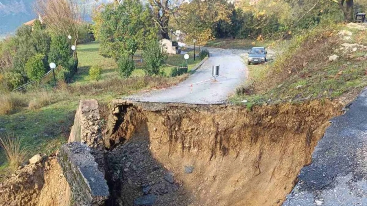 Εικόνες καταστροφής στα Τζουμέρκα μετά την έντονη κακοκαιρία