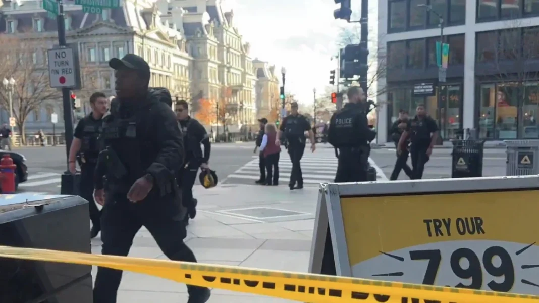 Νεκροί οι δύο άνδρες της Εθνοφρουράς που δέχτηκαν πυροβολισμούς κοντά στον Λευκό Οίκο