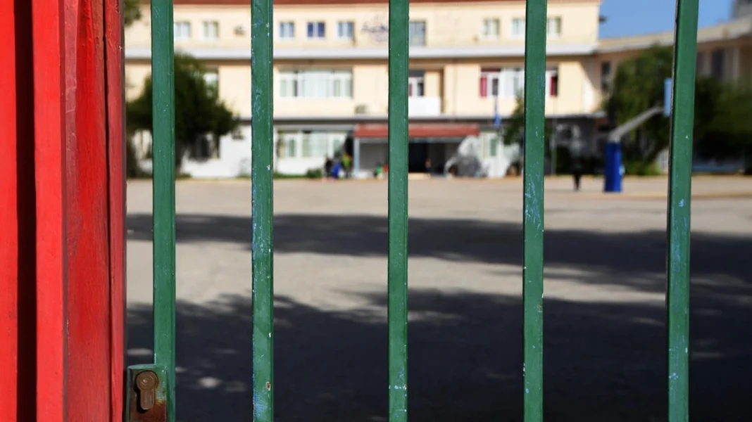 Χολαργός: Αναστάτωση στη σχολική κοινότητα για άνδρα που προσπάθησε να παρασύρει στο σπίτι του μαθητή