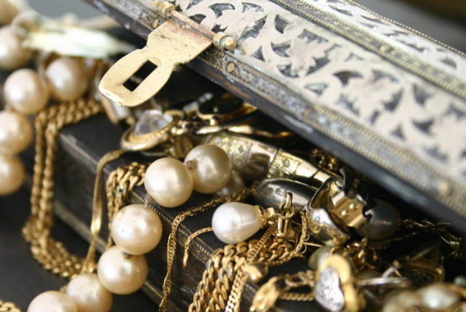 Ρέθυμνο: Η… εντολή για καταγραφή χρυσαφικών ήταν απάτη – Πώς δύο ηλικιωμένες έχασαν τα κοσμήματά τους