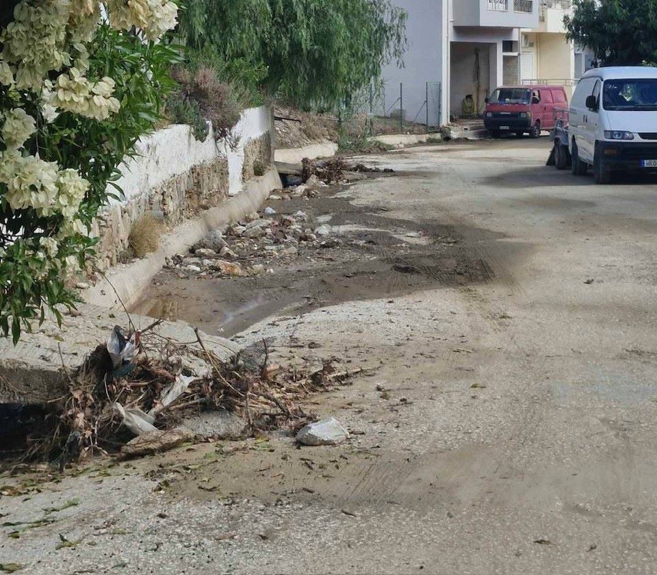 Ξεκινά η αποκατάσταση των ζημιών από τις πλημμύρες σε Ροδιά, Φόδελε και Παλαιόκαστρο