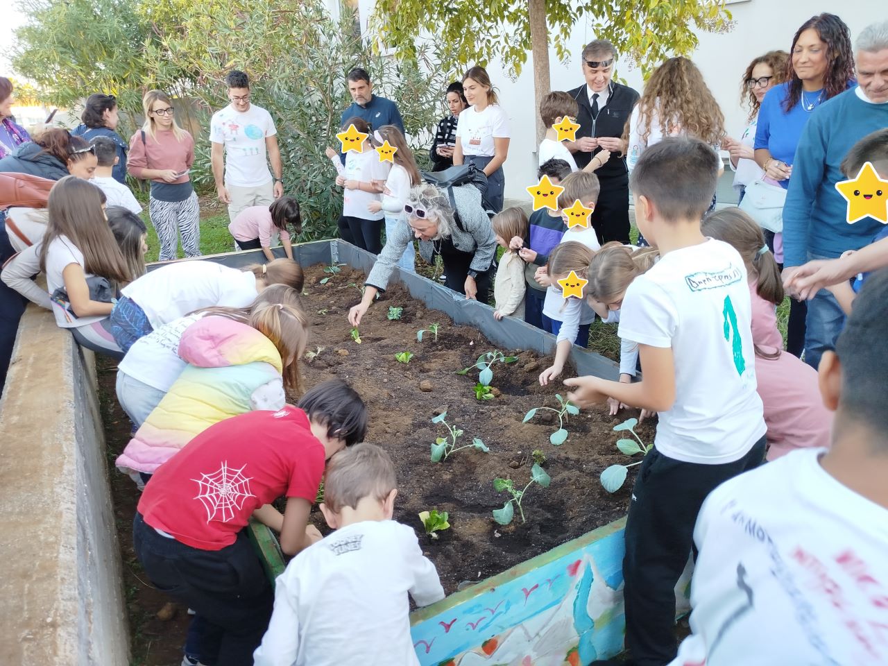 «Βιώσιμες Βιβλιοθήκες»: Έτοιμος ο λαχανόκηπος στην Παιδική – Εφηβική Βιβλιοθήκη Σούδας