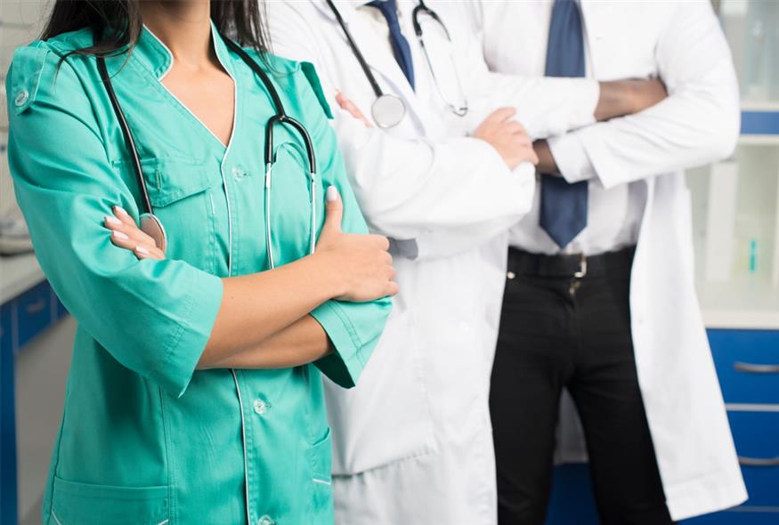 Ήρθε το πρώτο mini bonus για τους υγειονομικούς του ΕΣΥ – Πόσα κερδίζουν από τη μείωση της παρακράτησης φόρου