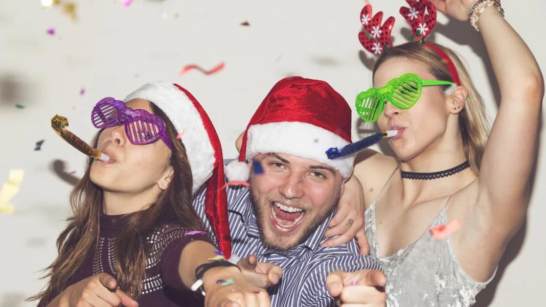 Χριστουγεννιάτικη συνήθεια μπορεί να σας αφήσει φαλακρούς