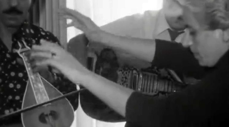 51 χρόνια πριν: Όταν η Δόμνα Σαμίου δίδασκε Κρητικά κάλαντα Χριστουγέννων