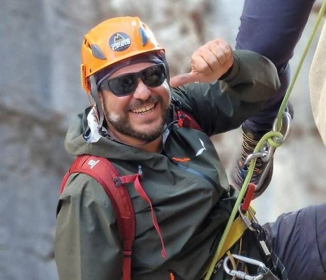 Ανάρτηση με αιχμές για τον θάνατο του Στέλιου Παπαδογιαννάκη στα Αστερούσια