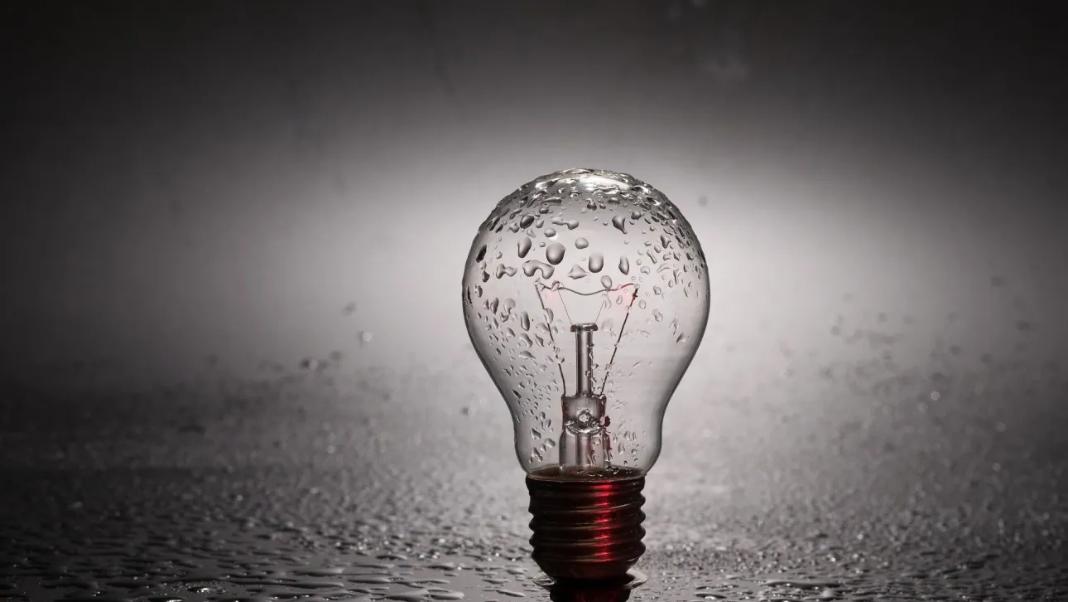 Πού κυμαίνονται τα πράσινα τιμολόγια για τον Δεκέμβριο – Οι τιμές των παρόχων