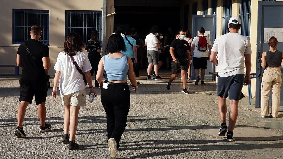 Ανακοινώθηκαν οι Συντελεστές Ελάχιστης Βάσης Εισαγωγής για τις Πανελλαδικές 2026