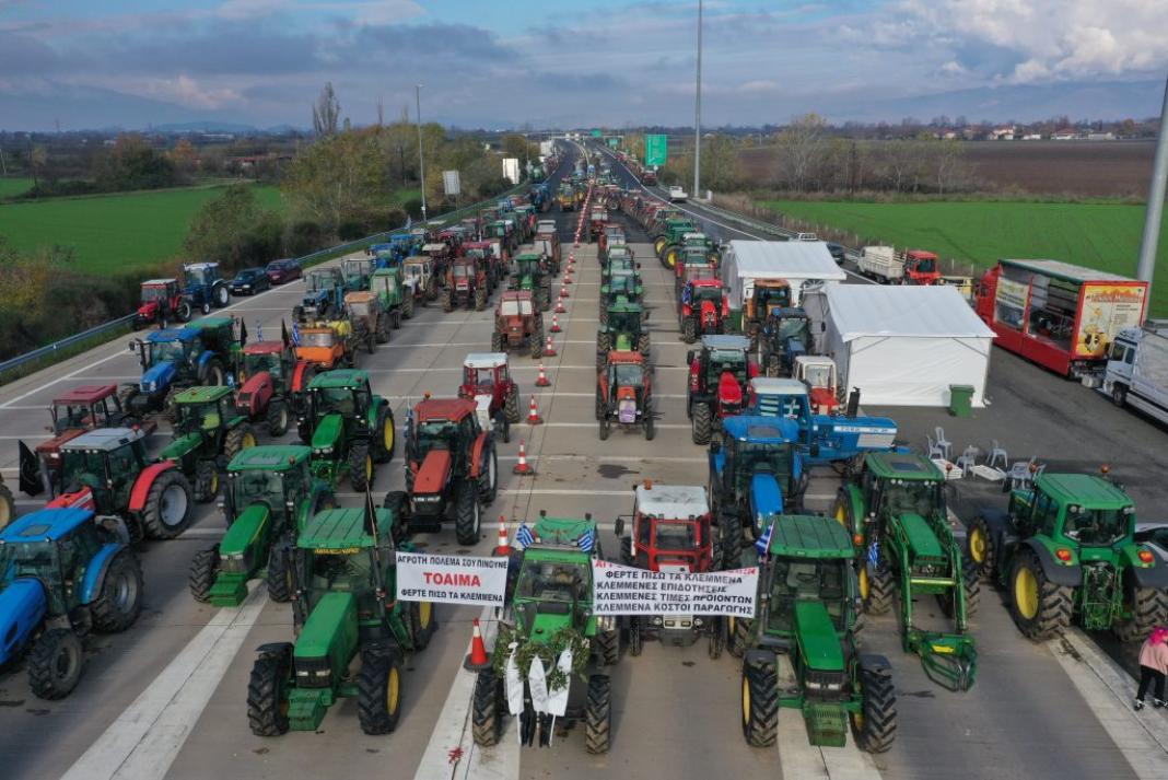 Αγρότες: Ώρα αποφάσεων για τα μπλόκα μετά την πρόσκληση Μητσοτάκη – Τα «αγκάθια» και οι δεσμεύσεις