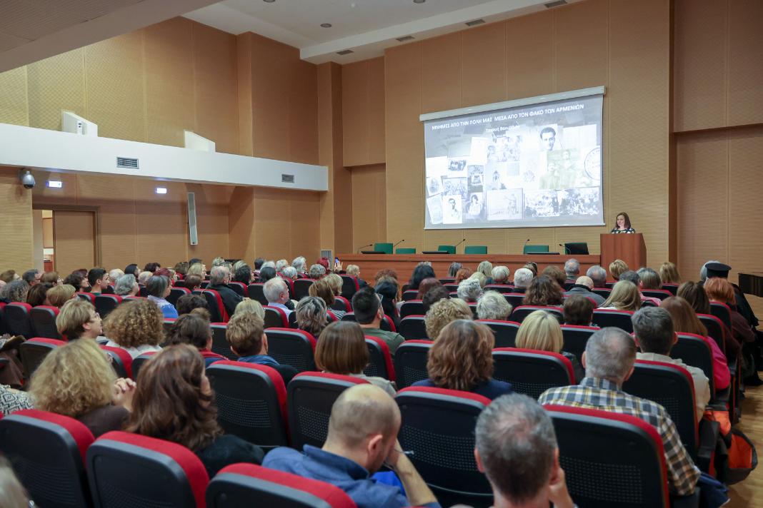 Κατάμεστη η αίθουσα της Βικελαίας στην ομιλία για την αρμενική κοινότητα του Ηρακλείου