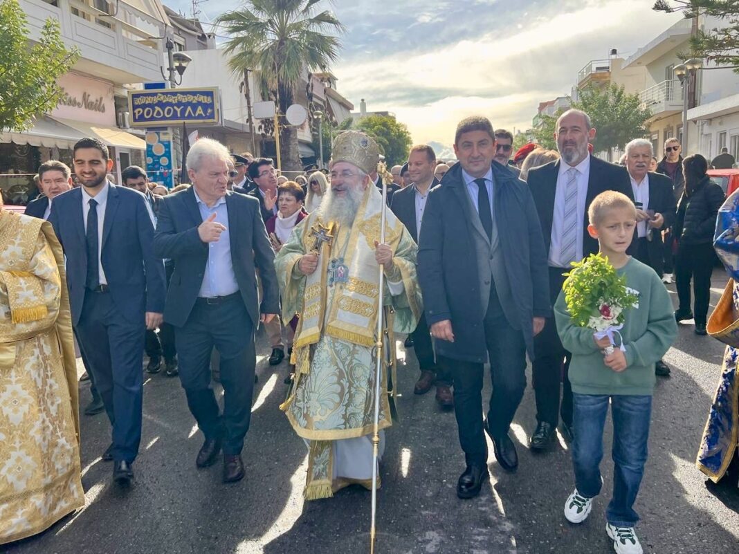 Ο Λευτέρης Αυγενάκης στον εορτασμό του Αγίου Νικολάου στην Νέα Αλικαρνασσό