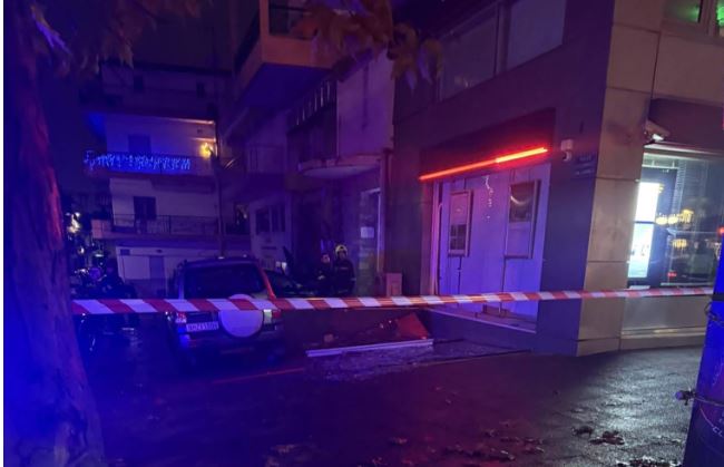 Θεσσαλονίκη: Ισχυρή έκρηξη σε τράπεζα – Πανικοβλήθηκαν οι κάτοικοι