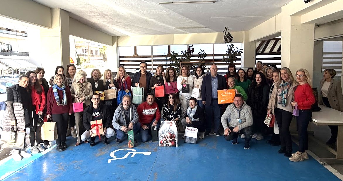 Ανταλλαγή δώρων και γιορτινή ατμόσφαιρα στη Διεύθυνση Πρωτοβάθμιας Εκπαίδευσης Ηρακλείου