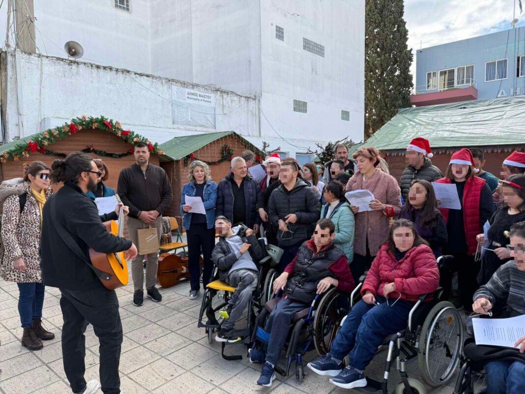 Τα παιδιά του Ε.Ε.Ε.ΕΚ. Τυμπακίου γέμισαν το Δημαρχείο Φαιστού με κάλαντα και ευχές