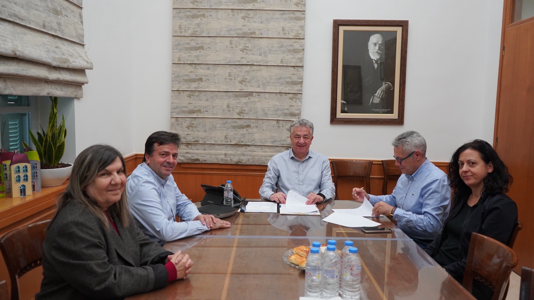 Υπογράφηκε η προγραμματική σύμβαση για τη μελέτη του νέου Κέντρου Υγείας Μοιρών