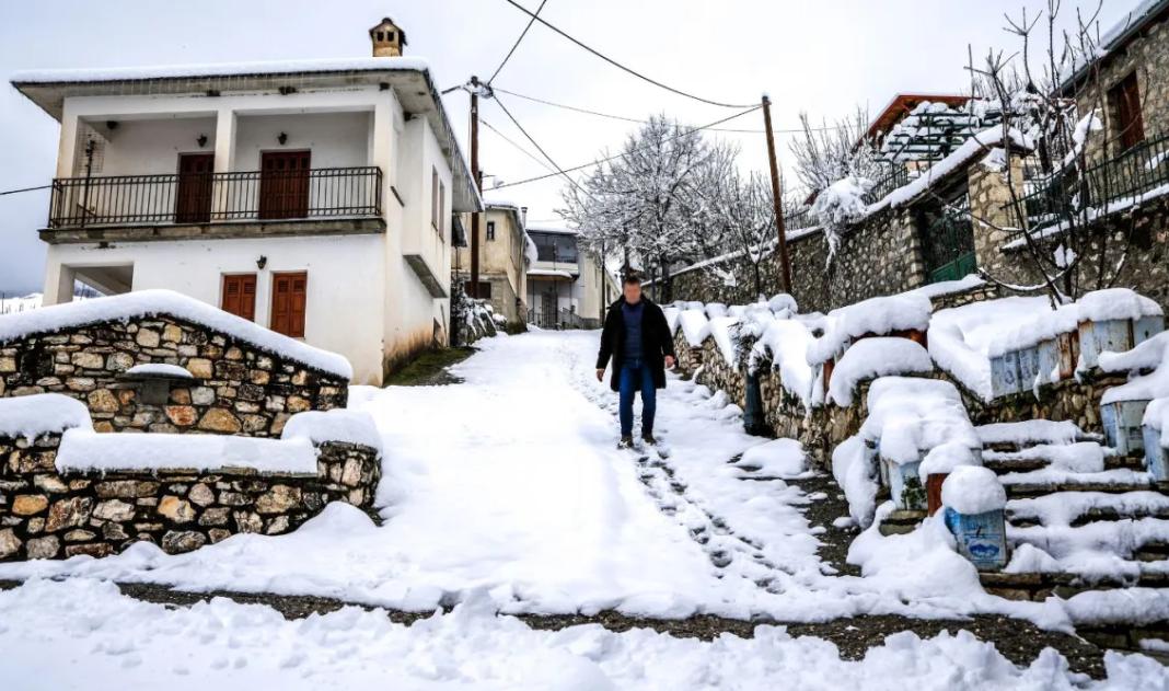 Μερομήνια 2026: Τι προβλέπουν για τη νέα χρονιά – Πότε έρχονται κρύα, καύσωνες και βροχές