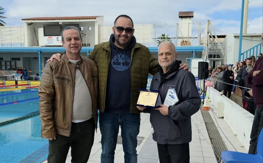 Συγκίνηση στη βράβευση του Κώστα Σακαράκη από το ΕΑΚΗ