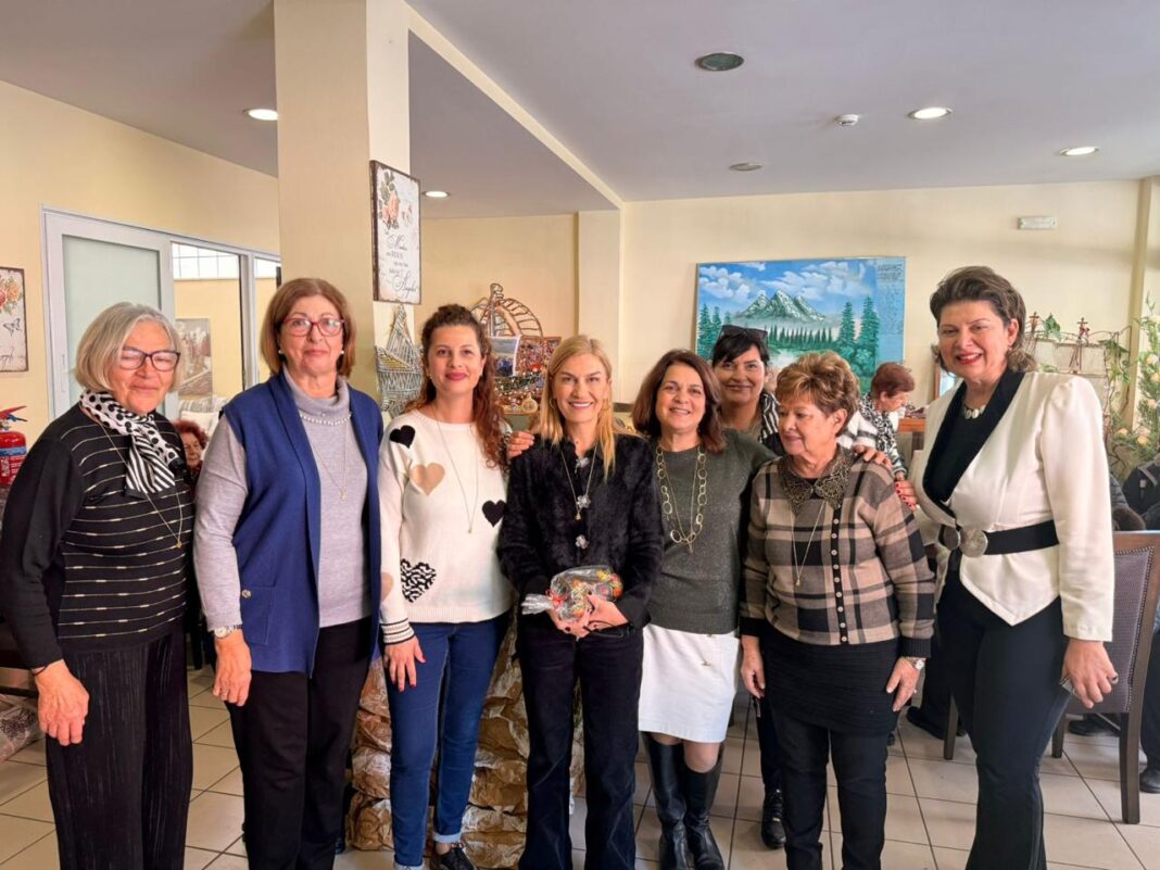 Χανιά: Συνεχίζει τις επισκέψεις της σε δομές κοινωνικής φροντίδας η Σέβη Βολουδάκη