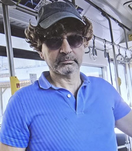 Κύπρος: Σάλος στα social media με τη μεταμφίεση του γενικού ελεγκτή