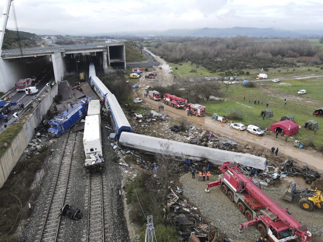 Tέμπη: Απολογήθηκαν Τριαντόπουλος, Αγοραστός και άλλοι 6 για το «μπάζωμα»