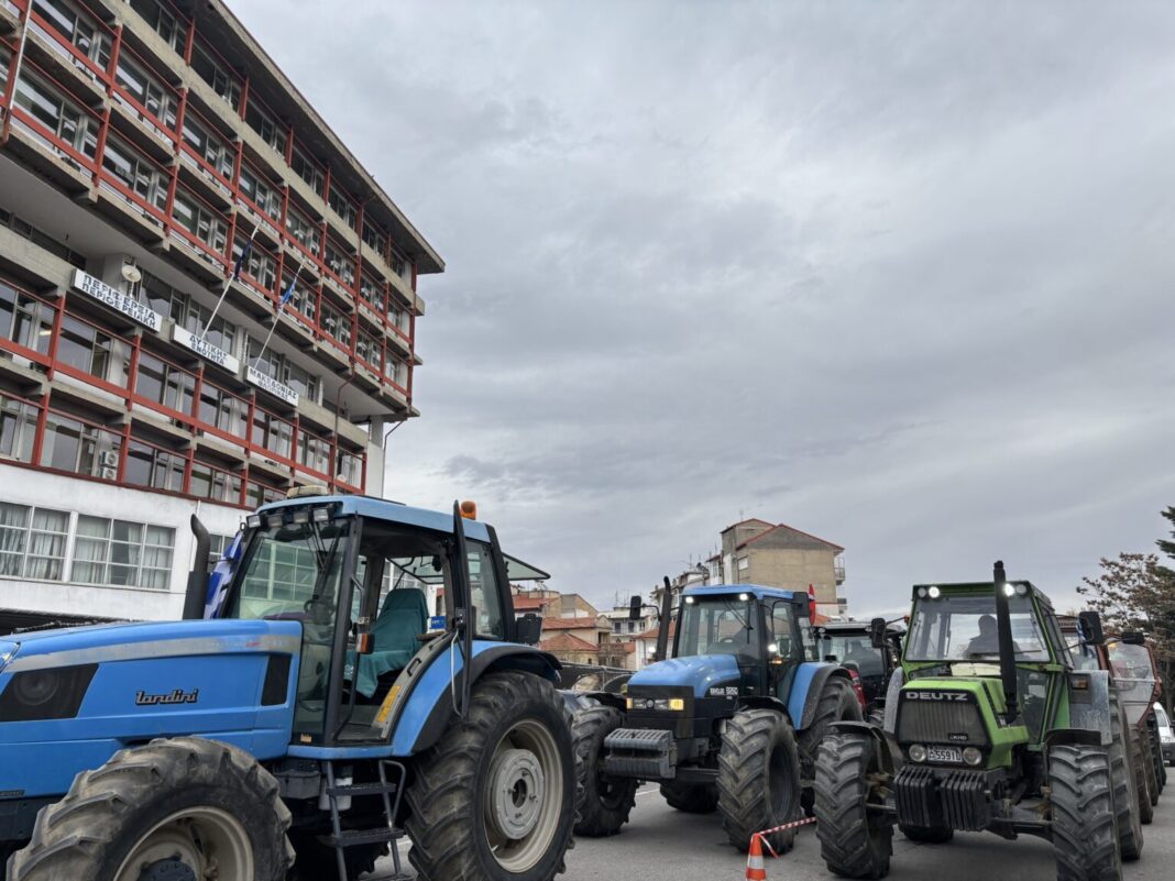 Φλώρινα: Με τρίωρο κλείσιμο του τελωνείου Νίκης συνεχίζουν τις κινητοποιήσεις οι αγρότες