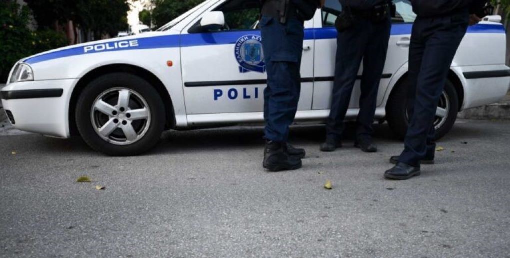 Θεσσαλονίκη: Τρία αδέρφια και πέντε οίκοι ανοχής – Εξαρθρώθηκε μεγάλο κύκλωμα μαστροπείας γυναικών με 17 συλλήψεις