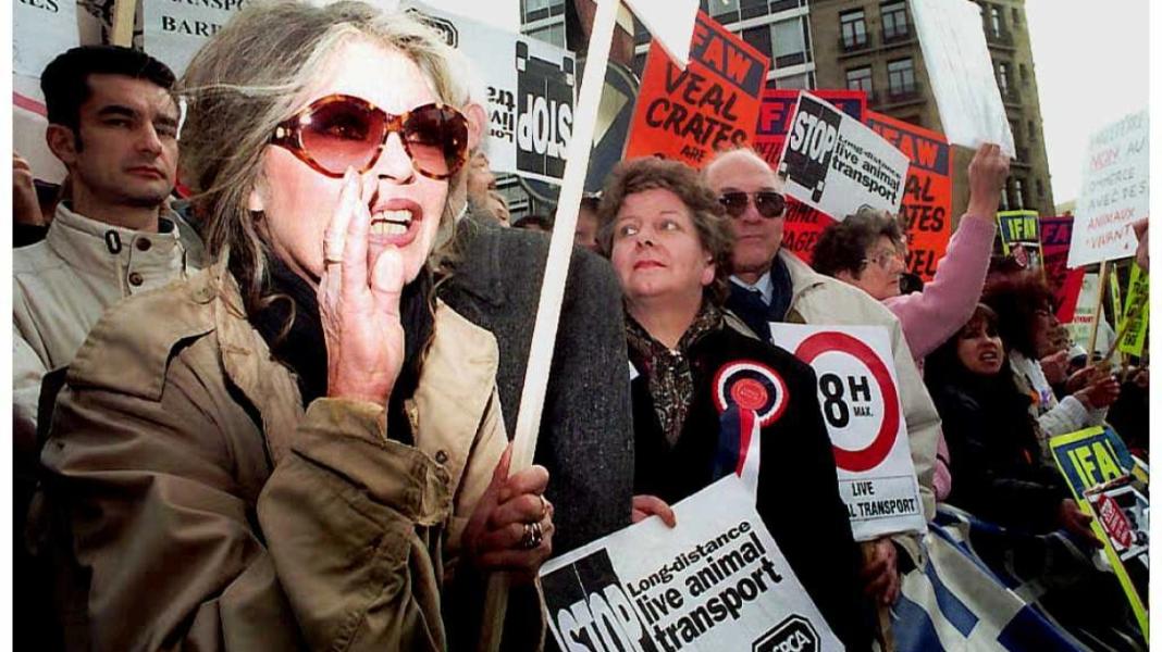 Μπριζίτ Μπαρντό: Σε κοιμητήριο του Σεν Τροπέ η ταφή της