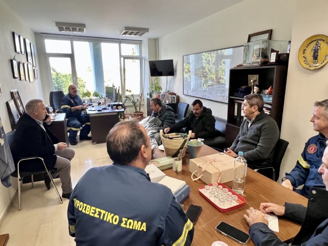 Στον 1ο Πυροσβεστικό Σταθμό Ηρακλείου ο Λ. Αυγενάκης