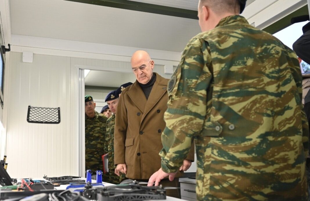 Στη δεύτερη μονάδα παραγωγής drone στην Ξάνθη ο Δένδιας για τα Χριστούγεννα