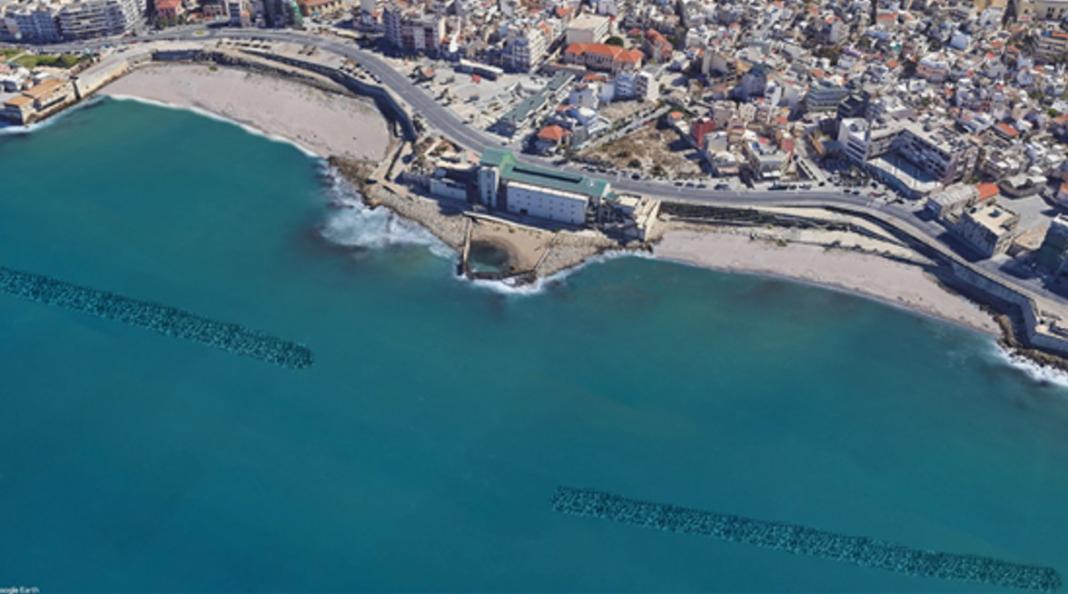 Διπλή αστική παραλία στο Ηράκλειο: Ένα βήμα πιο κοντά η ανάδειξη του κόλπου του Δερματά