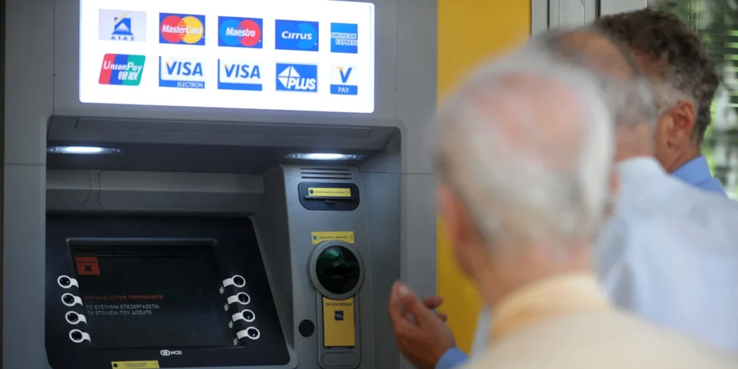 Έρχεται η ώρα πληρωμής των αυξημένων συντάξεων – Ποιο το κέρδος των συνταξιούχων, παραδείγματα