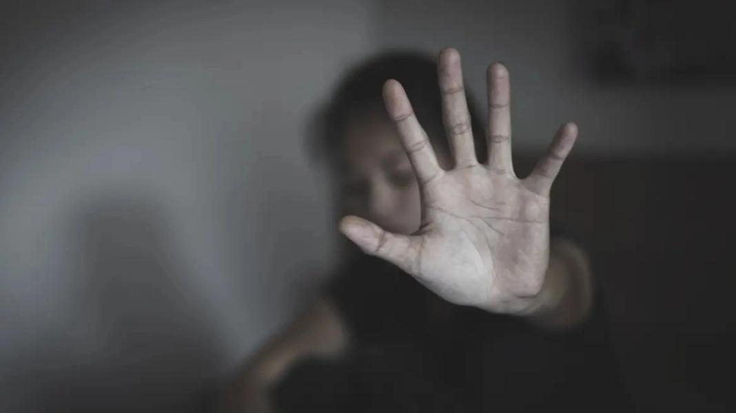 Θάσος: Ξυλοκόπησε και μαχαίρωσε την πρώην σύζυγό του