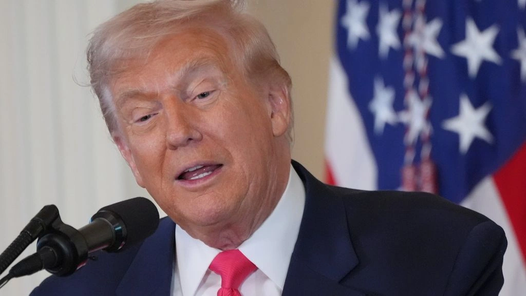 Ο Τραμπ επέκτεινε την απαγόρευση εισόδου στους πολίτες άλλων 7 χωρών και στους Παλαιστίνιους