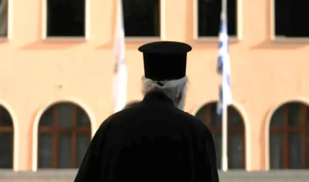 Ηράκλειο: 43χρονη μηνύει ιερέα για… συνοικέσιο που δεν πέτυχε!