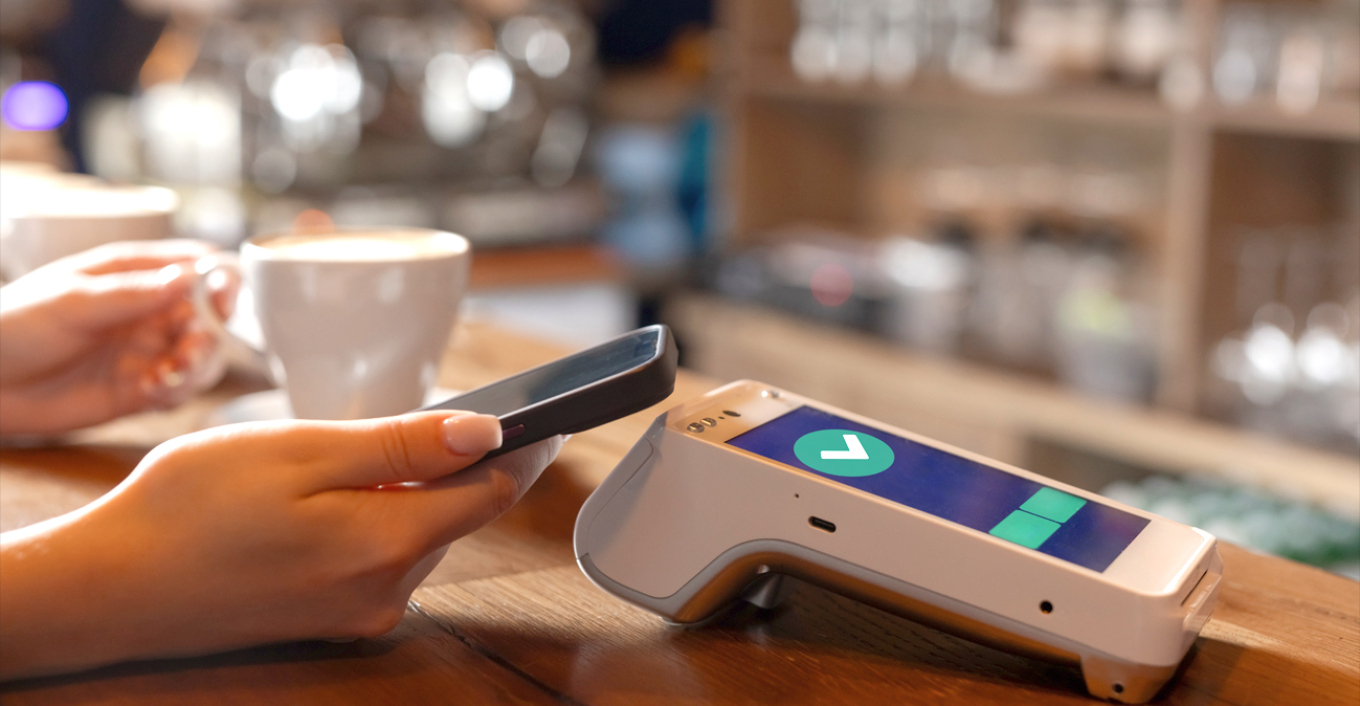 Υποχρεωτικές από σήμερα παντού οι πληρωμές και με IRIS – Τι αλλάζει