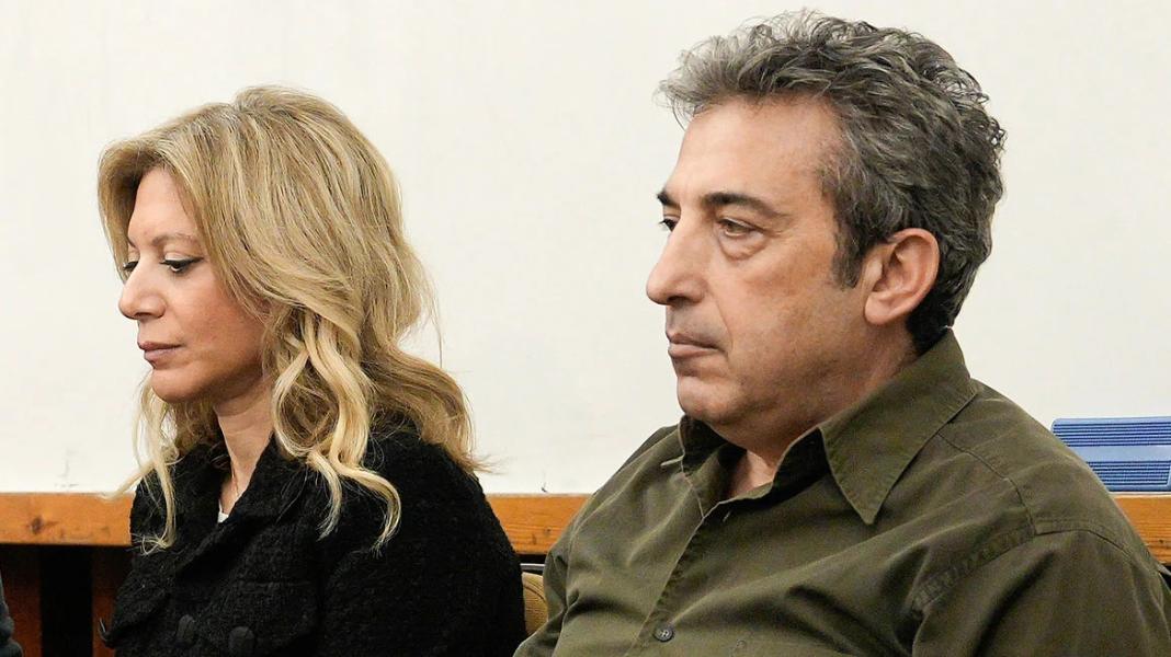 «Οι ενέργειές της δεν μας εκφράζουν, δεν μας αφορά η πολιτική» λένε συγγενείς των θυμάτων των Τεμπών για την Καρυστιανού