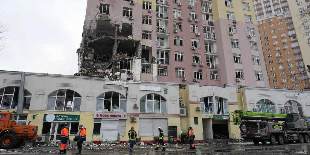 Ουκρανία: Χωρίς θέρμανση τουλάχιστον 2.600 κτίρια κατοικιών στο Κίεβο λόγω της ρωσικής επίθεσης