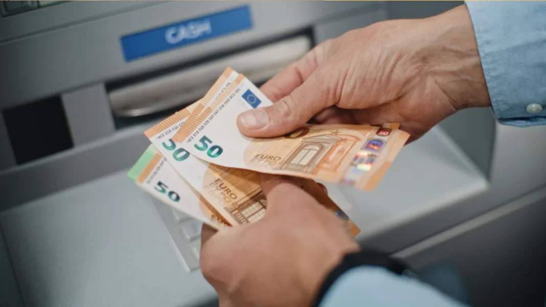 Ο «χάρτης» των πληρωμών από τον e-ΕΦΚΑ και τη ΔΥΠΑ έως τις 24 Δεκεμβρίου