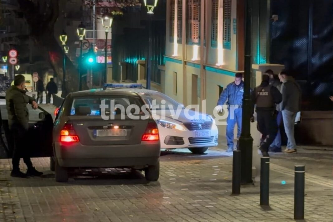 Θεσσαλονίκη: Εννέα προσαγωγές για την επίθεση με μολότοφ σε περιπολικό έξω από το Τουρκικό Προξενείο